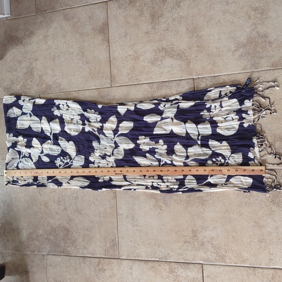 Lightweight Scarf by Gap, navy blue and off-white - Picture 3 of 7